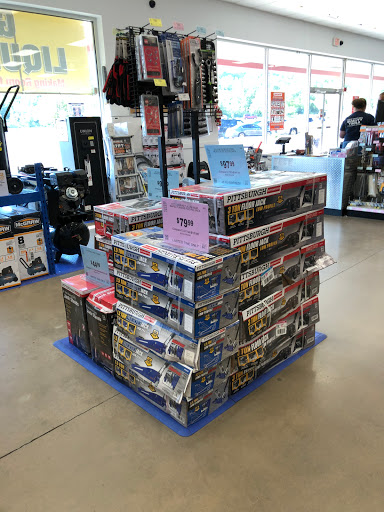 Hardware Store «Harbor Freight Tools», reviews and photos, 1011 Commerce Blvd, Dickson City, PA 18519, USA