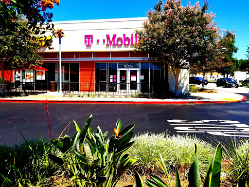 Cell Phone Store «T-Mobile», reviews and photos, 21710 Valley Blvd, Walnut, CA 91789, USA