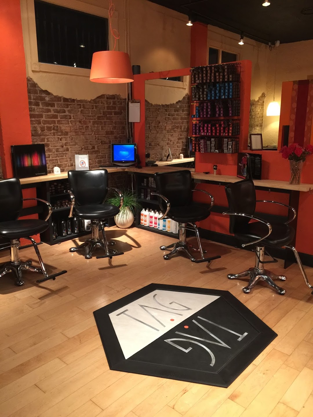 TAG Concept Salons