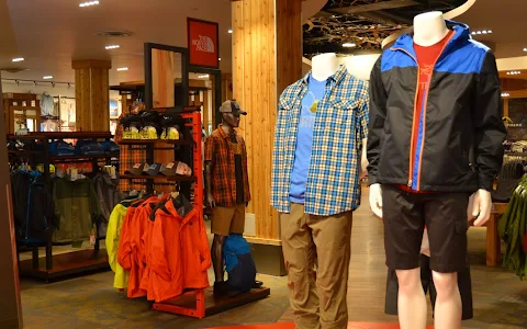 Sport Chek image