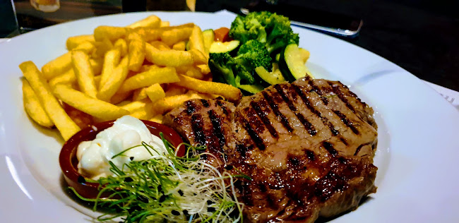 Rezensionen über Big Ben Westside - Burger, Steak, Beer and Sports in Zürich - Bar