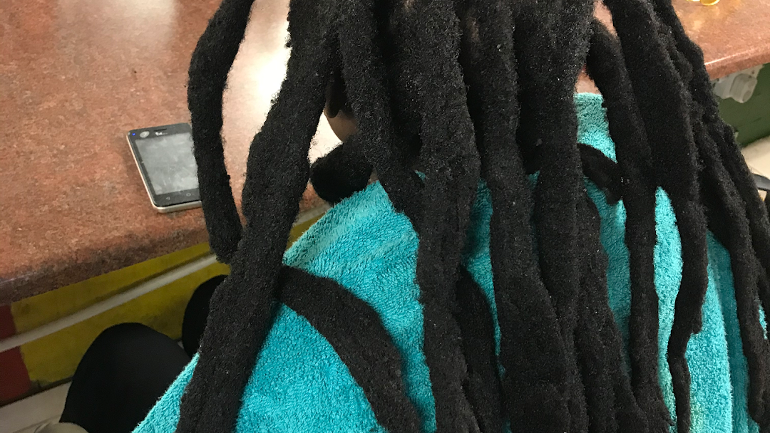 Smart Dreadlocks Hair Studio