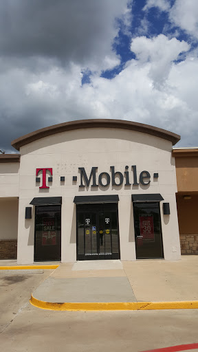 Cell Phone Store «T-Mobile», reviews and photos, 1700 Precinct Line Rd #200, Hurst, TX 76054, USA
