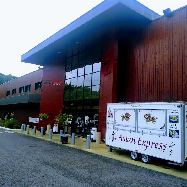 ASIAN EXPRESS à Soorts-Hossegor (Landes 40)