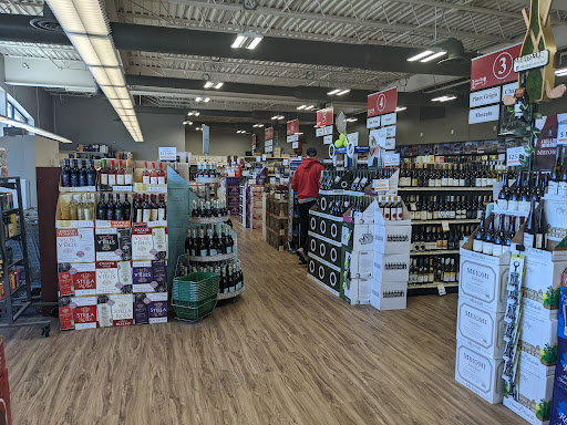 Liquor Store «Lakeville Liquors», reviews and photos, County Road 46 & County Rd 46, Lakeville, MN 55044, USA