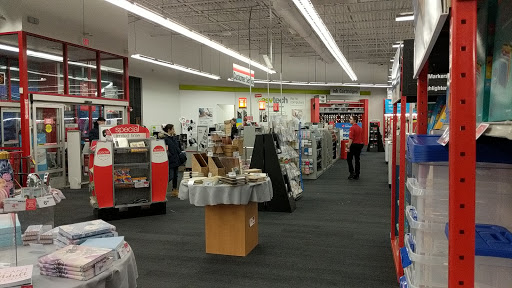 Office Supply Store «Staples», reviews and photos, 870 W Main Rd, Middletown, RI 02842, USA