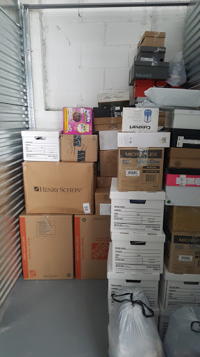 Self-Storage Facility «Storage Quarters Self Storage», reviews and photos, 31-40 Whitestone Expy, Flushing, NY 11354, USA