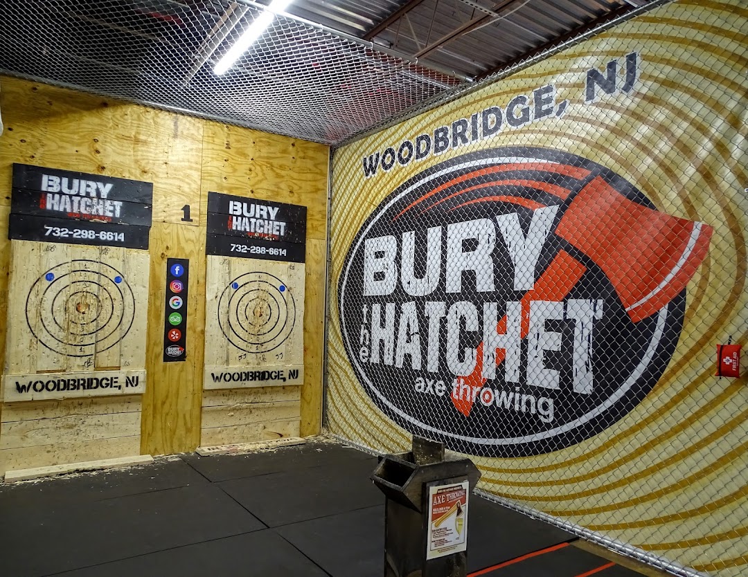 Bury the Hatchet Woodbridge - Axe Throwing