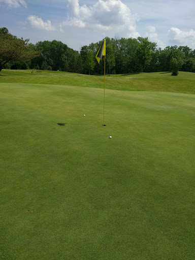 Public Golf Course «Hansen Park Golf Course», reviews and photos, 9800 Underwood Pkwy, Wauwatosa, WI 53226, USA