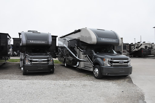 RV Dealer «Mc Kee Auto & RV», reviews and photos, 400 1st Ave, Perry, IA 50220, USA