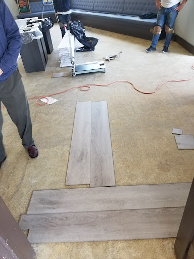 Elegant Floors image