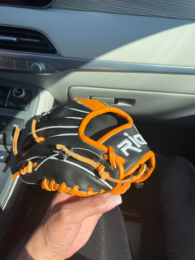 Sporting Goods Store «Play It Again Sports», reviews and photos, 8500 Pineville-Matthews Rd, Charlotte, NC 28226, USA