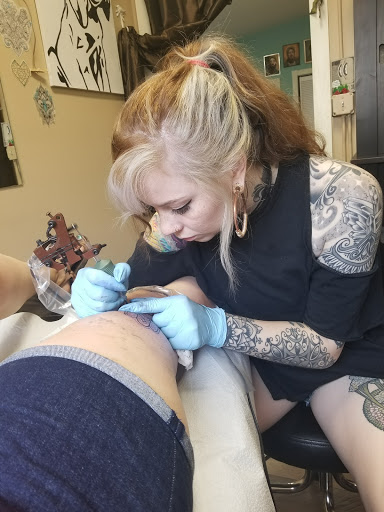 Tattoo Shop «Two Birds Tattoo», reviews and photos, 7408 Greenwood Ave N, Seattle, WA 98103, USA