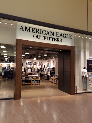 Shopping Mall «Great Lakes Crossing Outlets», reviews and photos, 4000 Baldwin Rd, Auburn Hills, MI 48326, USA