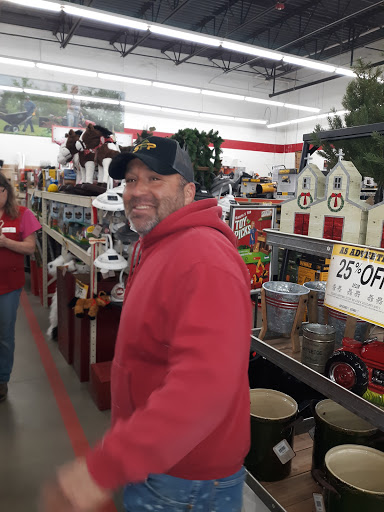 Home Improvement Store «Tractor Supply Co.», reviews and photos, 5431 Southern Maryland Blvd, Lothian, MD 20711, USA