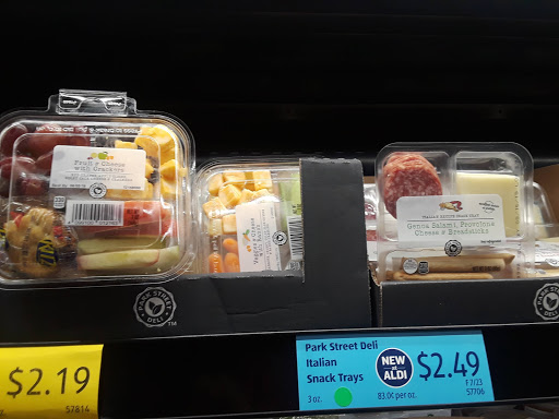 Supermarket «ALDI», reviews and photos, 424 E Pioneer Pkwy, Grand Prairie, TX 75051, USA