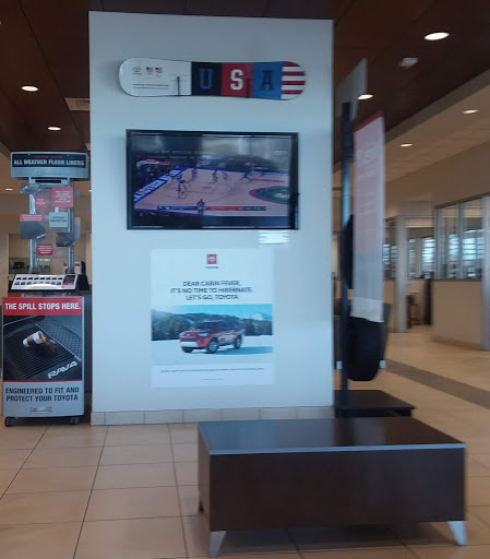 Toyota Dealer «Hartford Toyota Superstore», reviews and photos, 135 W Service Rd, Hartford, CT 06120, USA