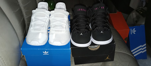 Shoe Store «WSS», reviews and photos, 5981 Van Buren Boulevard, Riverside, CA 92503, USA