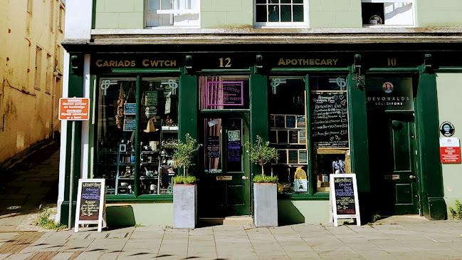 Cariads Cwtch Apothecary - Massage therapist