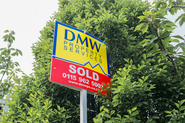 Comments and reviews of DMW Property Services