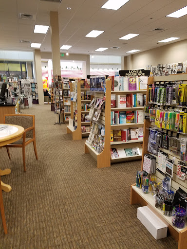 Christian Book Store «Rainbow West», reviews and photos, 831 Lancaster Dr NE, Salem, OR 97301, USA