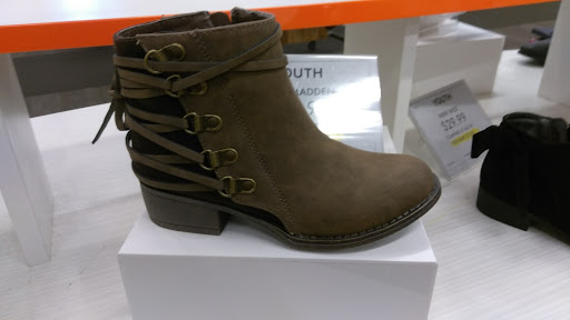 Shoe Store «DSW Designer Shoe Warehouse», reviews and photos, 2709 N Mesquite Dr, Mesquite, TX 75150, USA