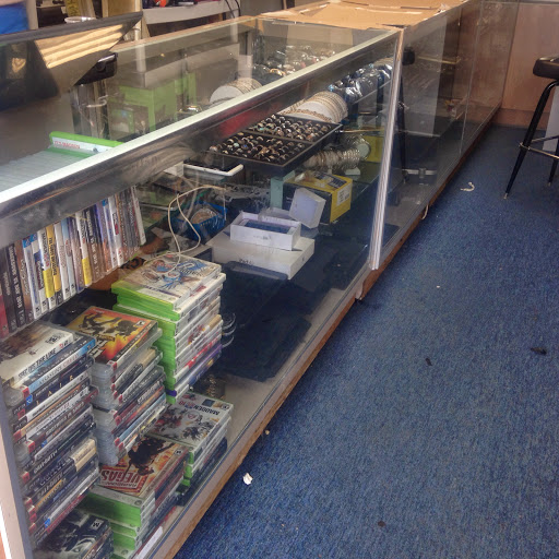 Pawn Shop «Plaza Jewelry & Brokers Pawn Shop», reviews and photos, 4125 Patterson Ave, Baltimore, MD 21215, USA