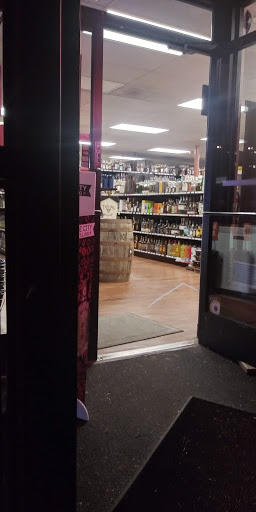 Liquor Store «11th Avenue Liquor», reviews and photos, 1040 SE Hawthorne Blvd, Portland, OR 97214, USA