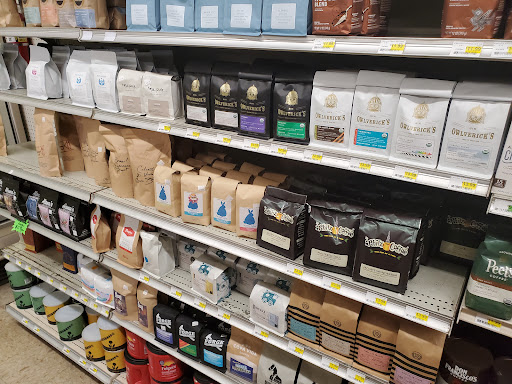 Grocery Store «Handy Market, Wine Store, Craft Beer Shop, Bottle Shop, Choice Meats», reviews and photos, 2514 W Magnolia Blvd, Burbank, CA 91505, USA