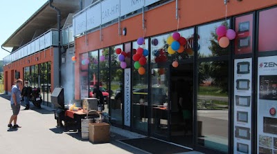Photos of M+H