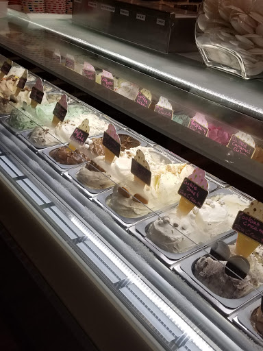 Outlet Mall «Tanger Outlet Lancaster», reviews and photos, 311 Stanley K. Tanger Blvd, Lancaster, PA 17602, USA