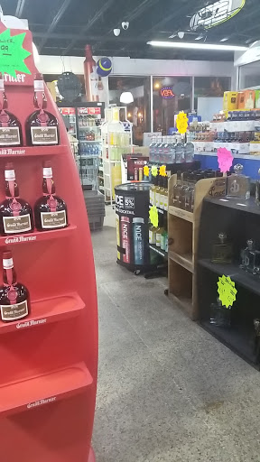 Liquor Store «OC Liquor Store», reviews and photos, 411 N Ocean Dr, Hollywood, FL 33019, USA