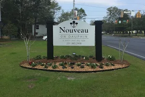 Nouveau on Dauphin - a salon and day spa image