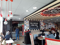 Atmosphère du Restaurant KFC Toulon La Valette à La Valette-du-Var - n°16