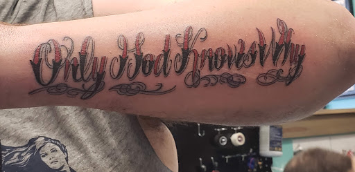 Tattoo and Piercing Shop «Royal Ave. Tattoo», reviews and photos, 5010 Louetta Rd E, Spring, TX 77379, USA