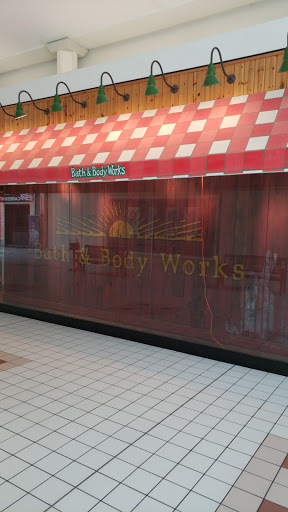 Beauty Supply Store «Bath & Body Works», reviews and photos, 474 Eagle Ridge Mall Entrance, Lake Wales, FL 33853, USA