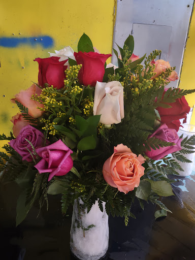 Florist «Flowers Vs Flowers», reviews and photos, 414 Main St, Paterson, NJ 07501, USA