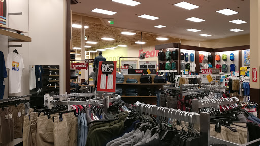 Grocery Store «Fred Meyer», reviews and photos, 19200 SW Martinazzi Ave, Tualatin, OR 97062, USA