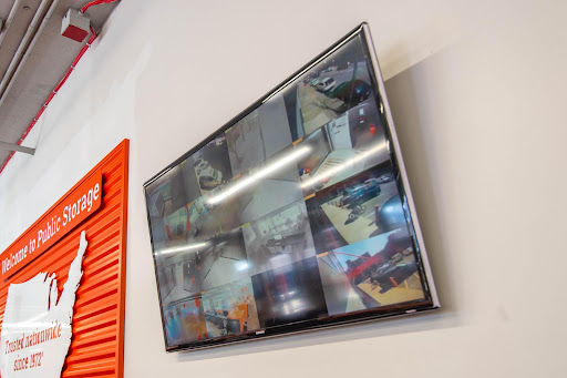 Self-Storage Facility «Public Storage», reviews and photos, 385 Gerard Ave, Bronx, NY 10451, USA