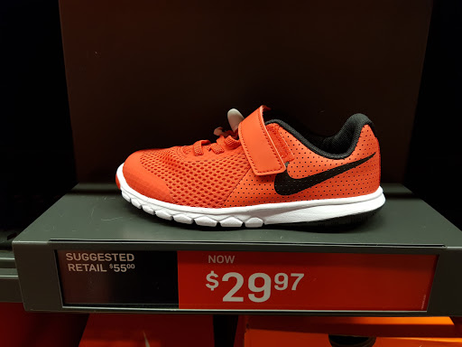 Sportswear Store «Nike Factory Store», reviews and photos, 300 Artisan Way, Somerville, MA 02145, USA