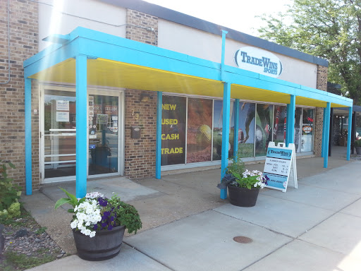TradeWins Sports, 79 Lake St S, Forest Lake, MN 55025, USA, 