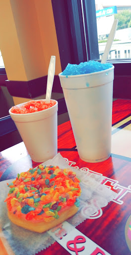 Donut Shop «Sweet Rings Donuts and Deli», reviews and photos, 3001 13th Ave S, Fargo, ND 58103, USA