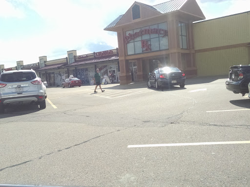 Liquor Store «Chicones Liquor Mart», reviews and photos, 2312 Crest View Dr, Hudson, WI 54016, USA