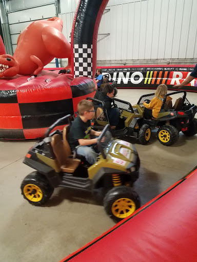 Amusement Center «Strike & Spare Family Fun Center», reviews and photos, 90 Volunteer Dr # 300, Hendersonville, TN 37075, USA