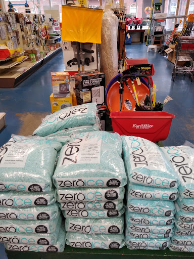 Paint Store «CLIFF HARDWARE», reviews and photos, 11115 Reading Rd, Sharonville, OH 45241, USA