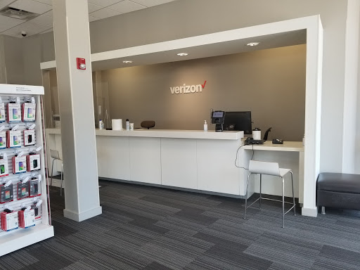 Cell Phone Store «Verizon», reviews and photos, 355 N Central Ave, Hartsdale, NY 10530, USA