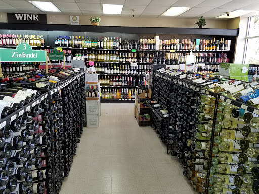 Liquor Store «Lakewood Medallion Discount Liquor», reviews and photos, 5748 Live Oak St, Dallas, TX 75206, USA