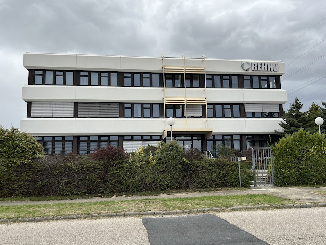 REHAU Magyarország - Építőipari vállalkozás