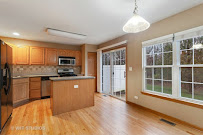 Miss Aurora Cleaning - Photo 7 - Car repair in St. Charles, IL, Elgin