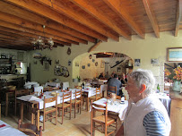 Atmosphère du Restaurant français Le Trou Vendéen à Bouillé-Courdault - n°6